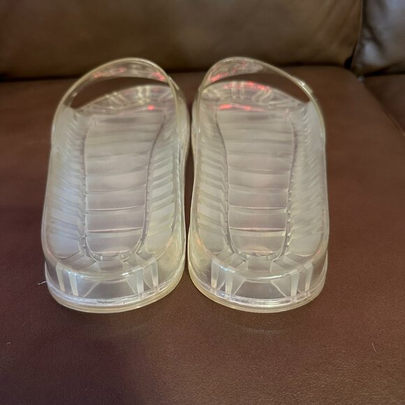 Gucci Transparent Rubber Logo Slides - Picture 4 of 11